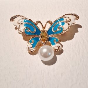 Cute Butterfly Brooch